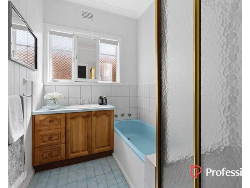 81 St Albans Road, St Albans VIC 3021