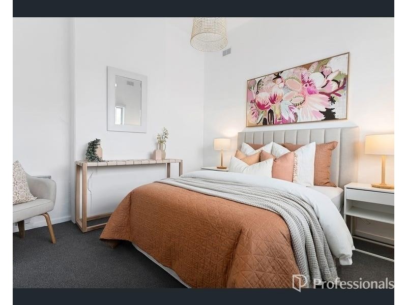 24 Dove St, West Footscray VIC 3012