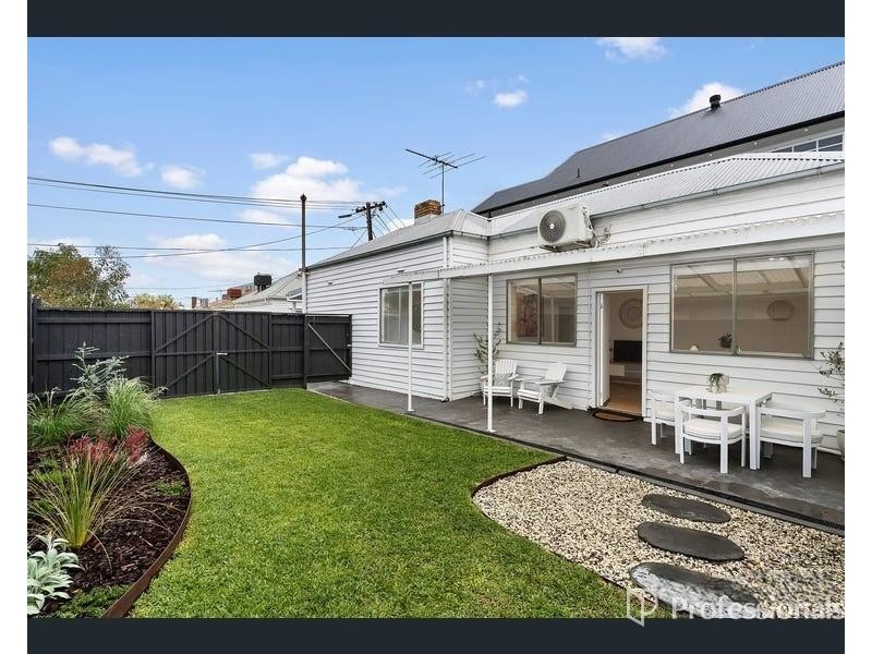 24 Dove St, West Footscray VIC 3012
