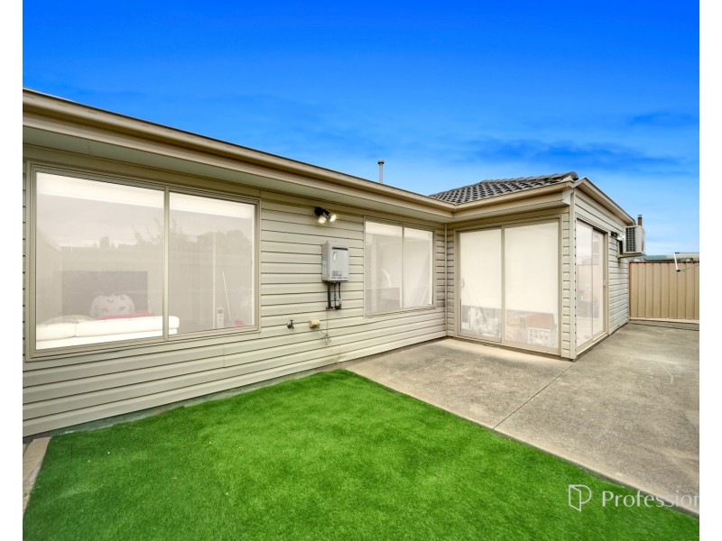 4/37 Glendenning Street, St Albans VIC 3021