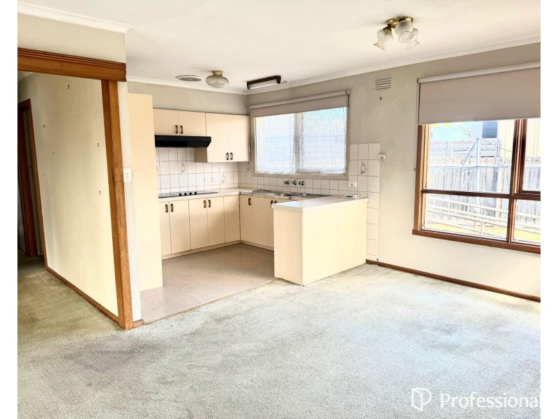 84 Helms Street, Newcomb VIC 3219