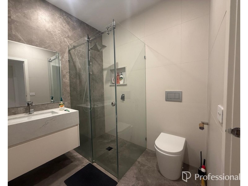 2/79 Phoenix Street, Sunshine North VIC 3020