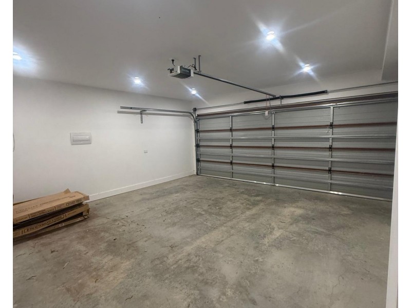 2/79 Phoenix Street, Sunshine North VIC 3020