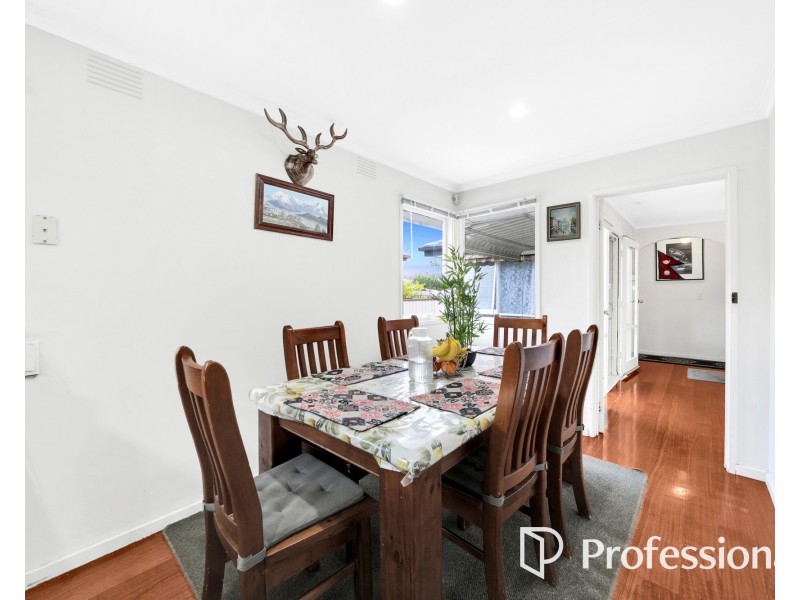 29 Charlbury Grove, St Albans VIC 3021