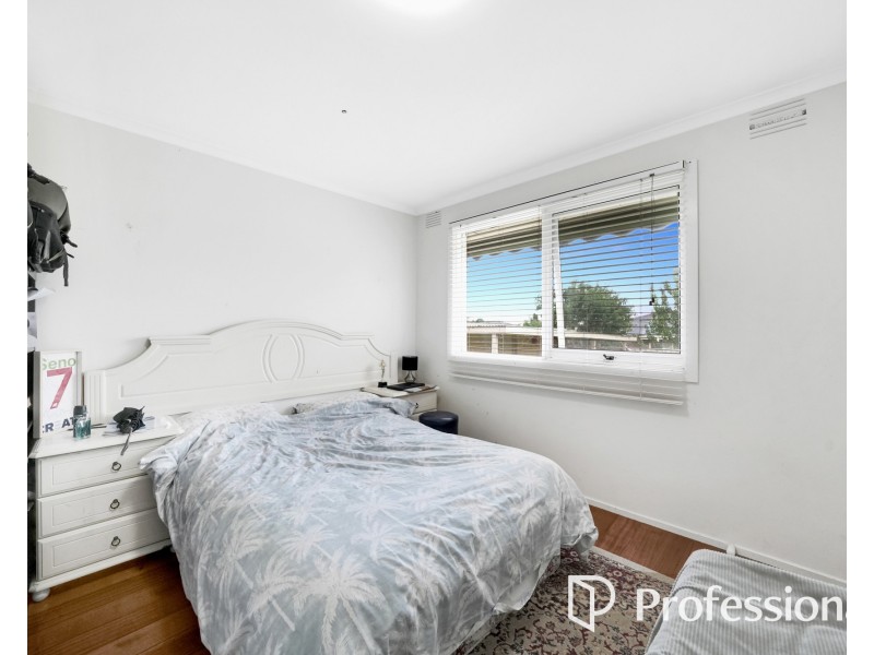 29 Charlbury Grove, St Albans VIC 3021