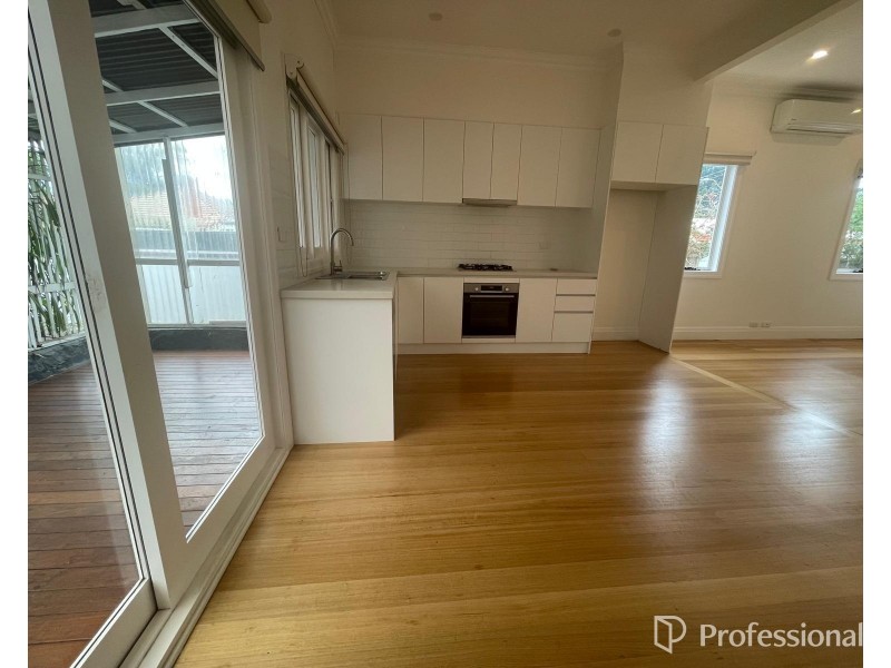 33 Stanley St, West Footscray VIC 3012