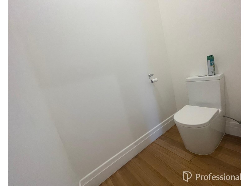 33 Stanley St, West Footscray VIC 3012