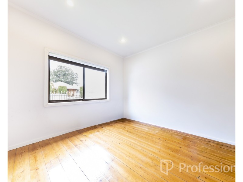 9 Glyndon Avenue, St Albans VIC 3021