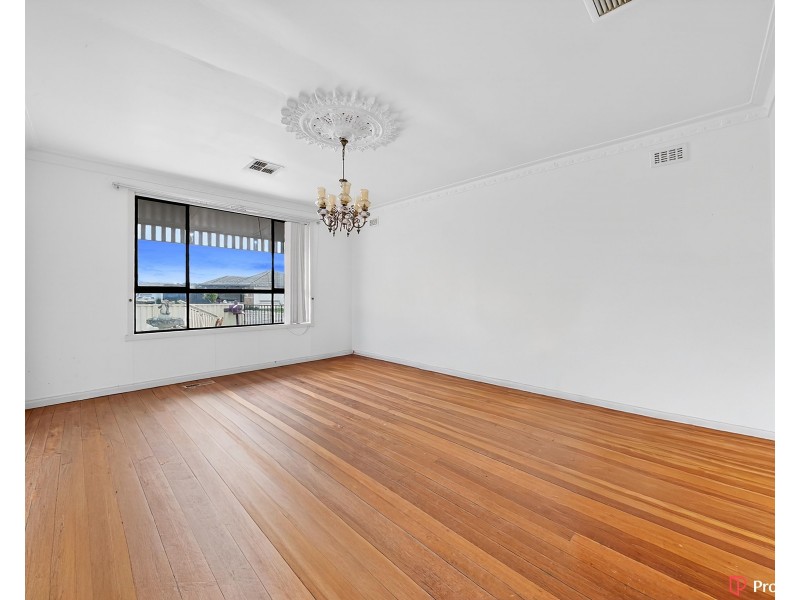 9 Grist Street, St Albans VIC 3021