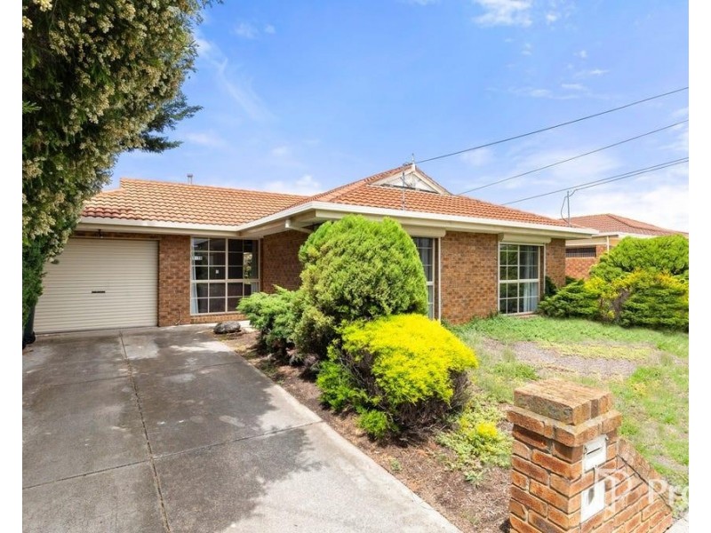 1/19 Deer Street, Deer Park VIC 3023