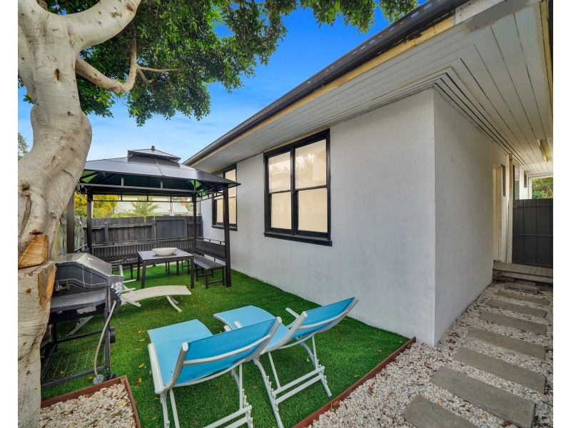 1/1 Evans Crescent, Reservoir VIC 3073