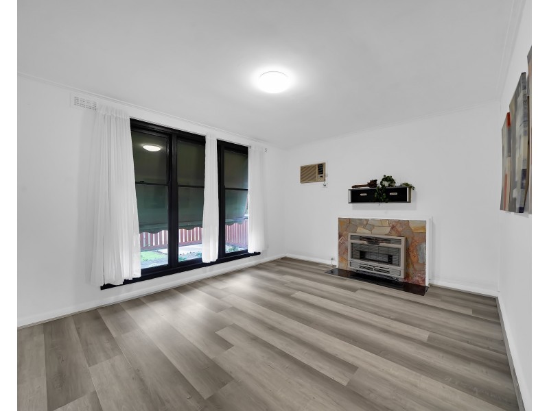 1/1 Evans Crescent, Reservoir VIC 3073