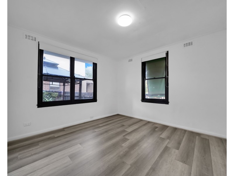 1/1 Evans Crescent, Reservoir VIC 3073