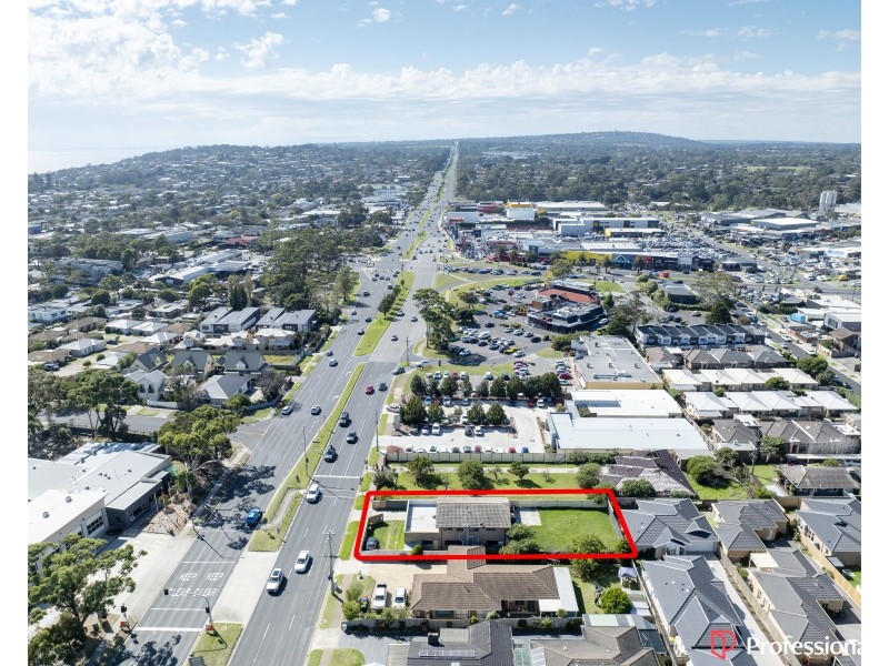 952 + 954 Nepean Hwy, Mornington VIC 3931