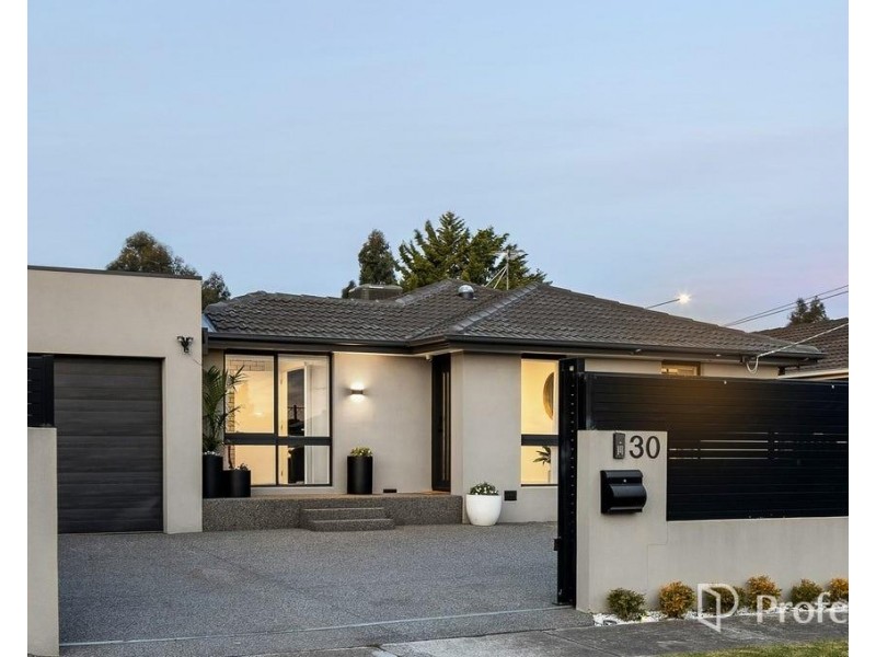 30 Handsworth Crescent, Tullamarine VIC 3043