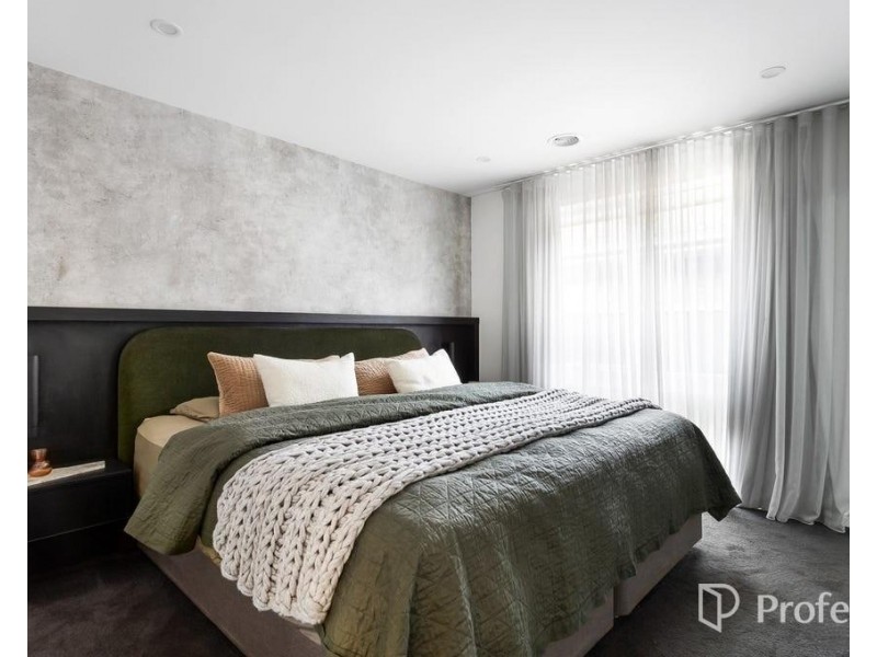 30 Handsworth Crescent, Tullamarine VIC 3043