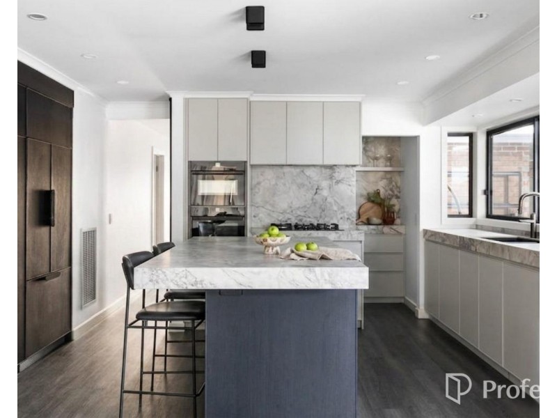 30 Handsworth Crescent, Tullamarine VIC 3043