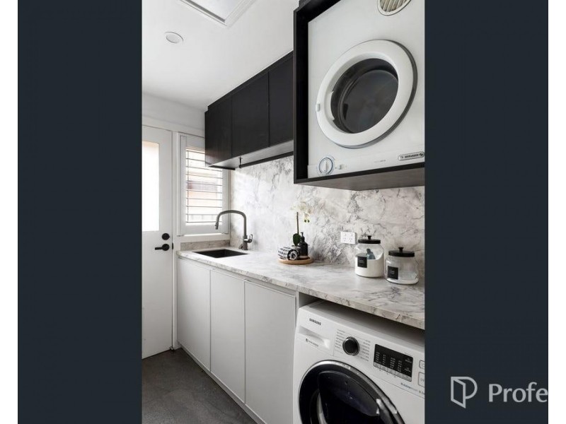 30 Handsworth Crescent, Tullamarine VIC 3043