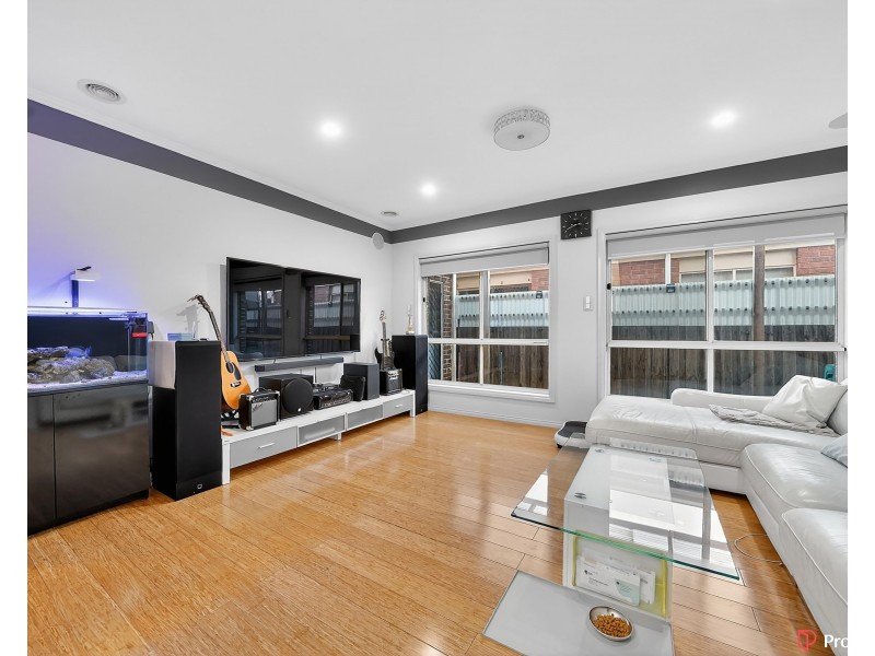 22 Marlock Way, Delahey VIC 3037
