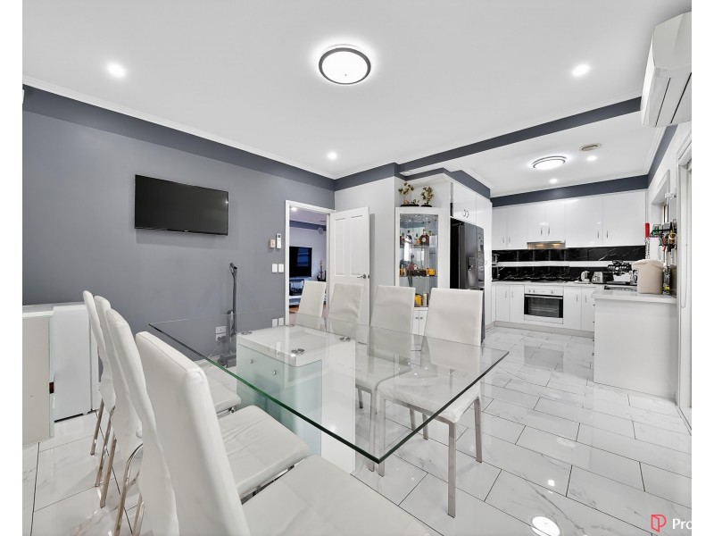 22 Marlock Way, Delahey VIC 3037