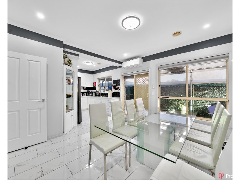 22 Marlock Way, Delahey VIC 3037