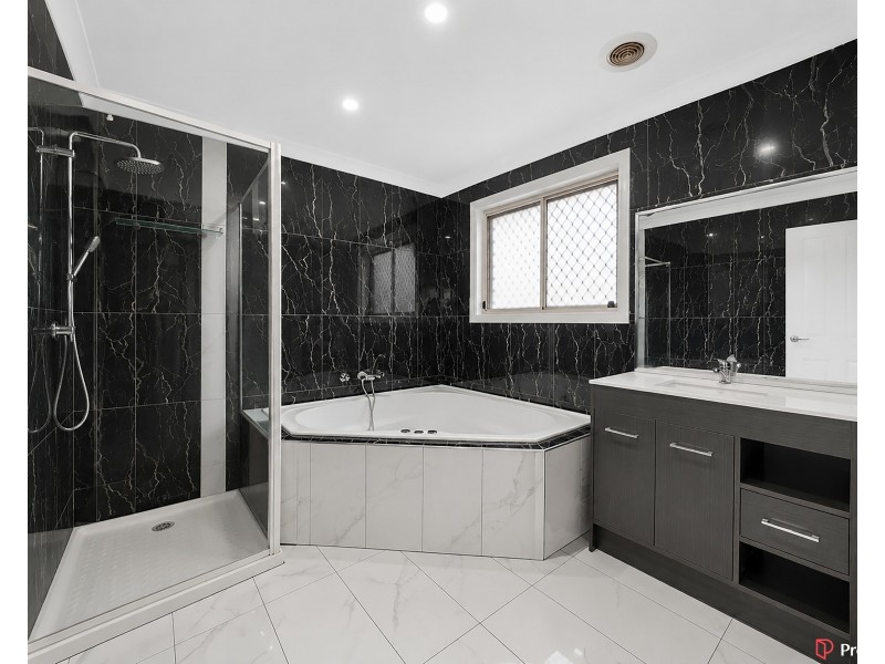 22 Marlock Way, Delahey VIC 3037