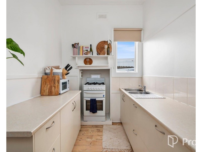 2 Walls Street, Geelong VIC 3220