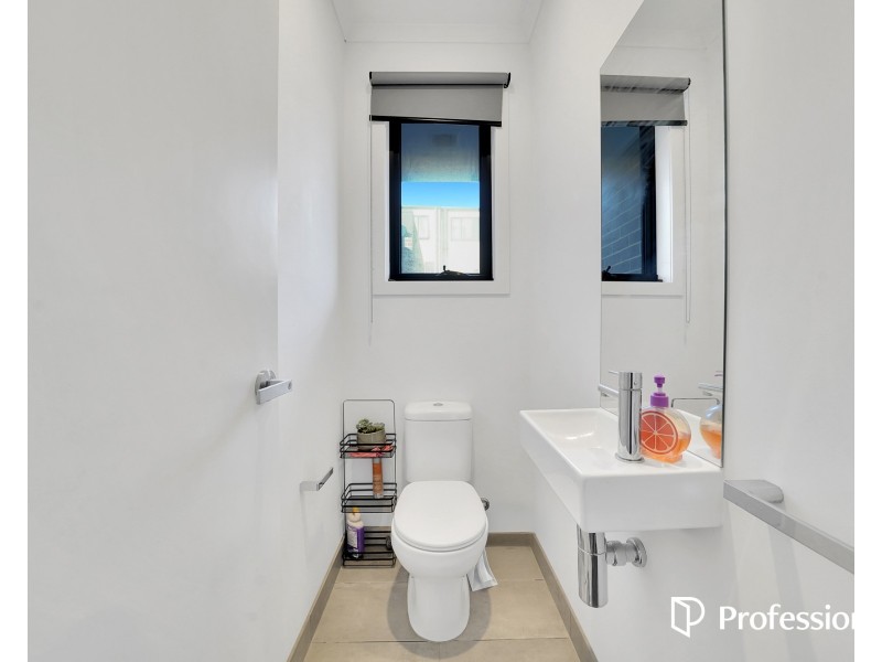25 Finn Street, St Albans VIC 3021