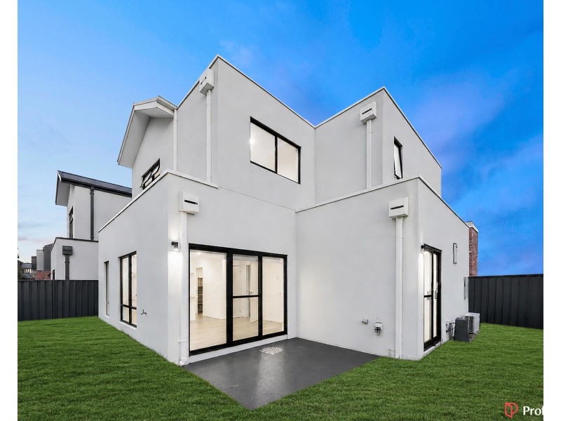 6 Greenwell Close, Hampton Park VIC 3976