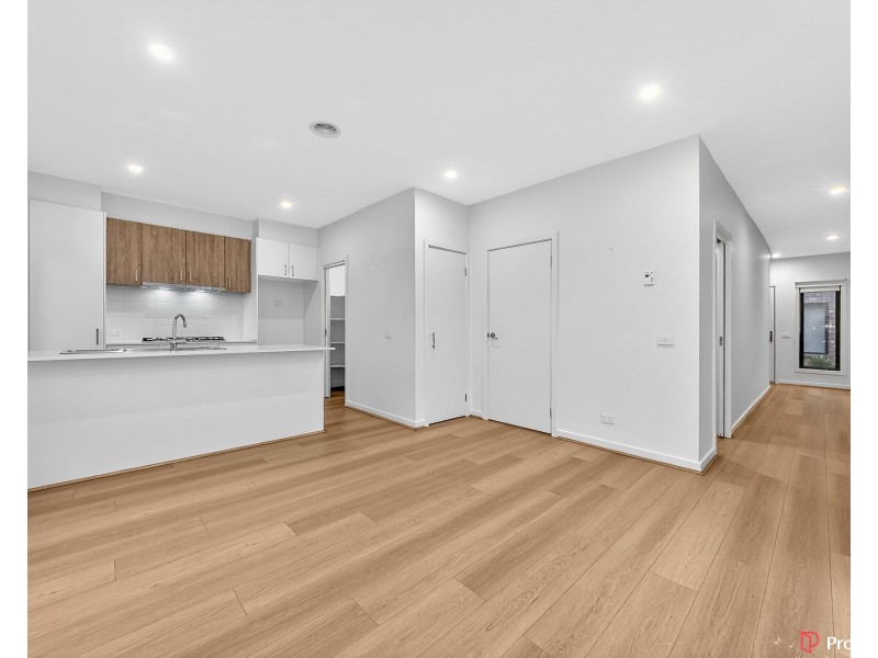6 Greenwell Close, Hampton Park VIC 3976