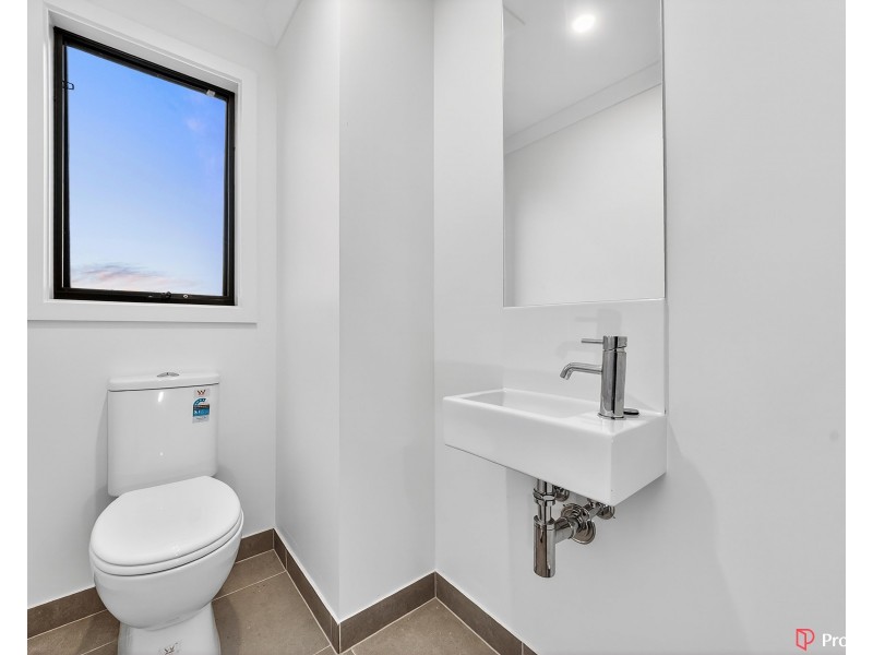 6 Greenwell Close, Hampton Park VIC 3976