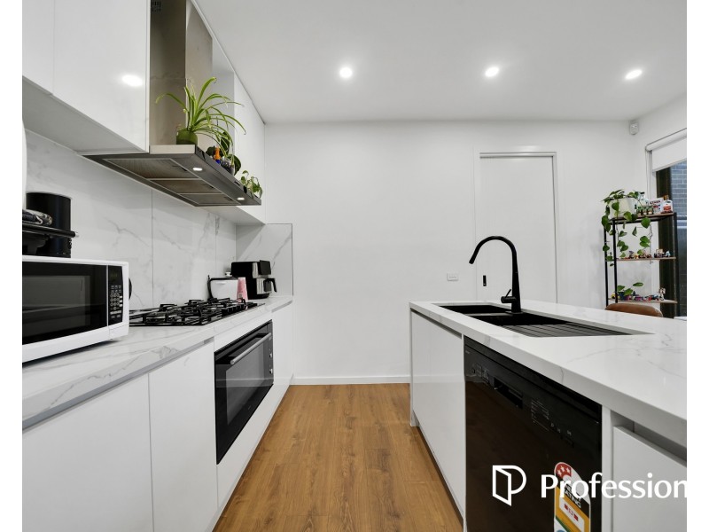 1, 2, 3/3 Rosewall Street, Sunshine North VIC 3020