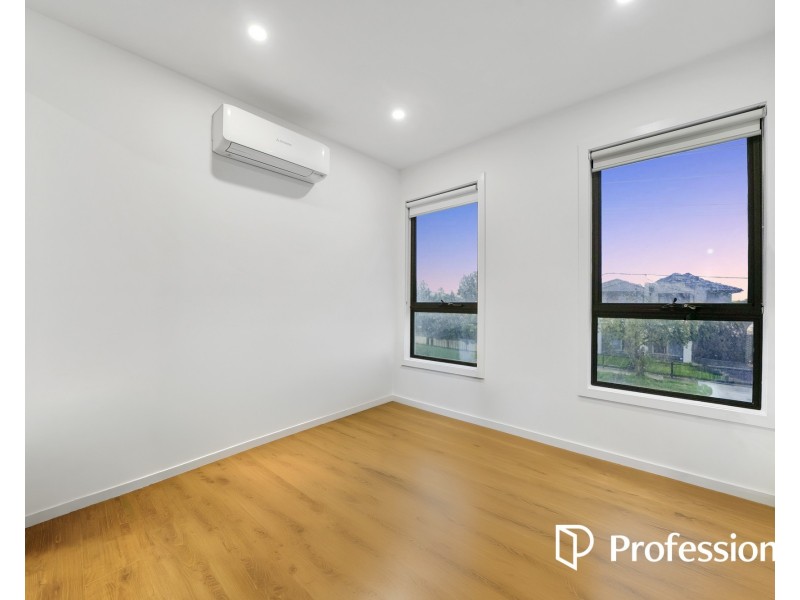 1, 2, 3/3 Rosewall Street, Sunshine North VIC 3020