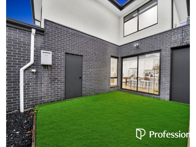 1, 2, 3/3 Rosewall Street, Sunshine North VIC 3020