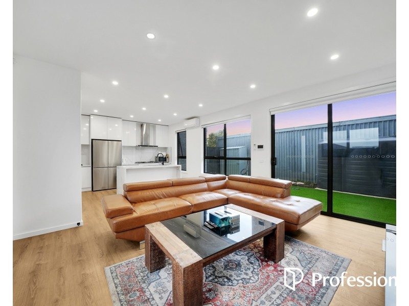 1, 2, 3/3 Rosewall Street, Sunshine North VIC 3020