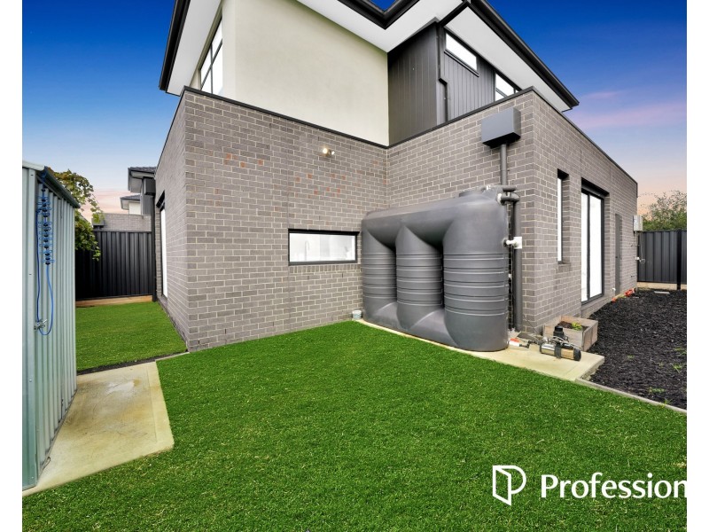 1, 2, 3/3 Rosewall Street, Sunshine North VIC 3020