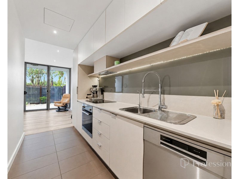 1/46 Eucalyptus Drive, Maidstone VIC 3012