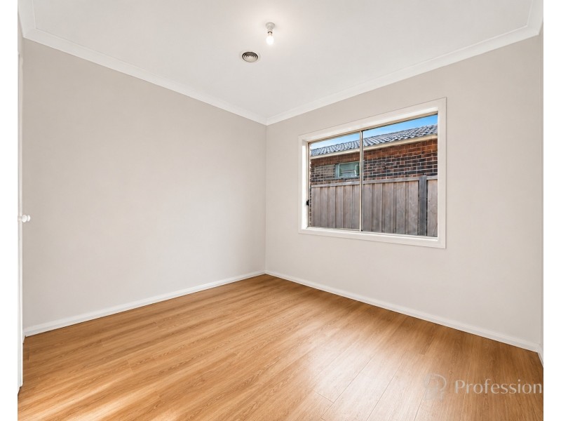 4 West Highland Drive, Burnside Heights VIC 3023