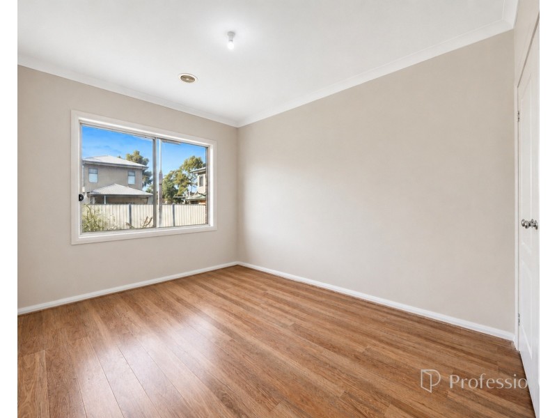 4 West Highland Drive, Burnside Heights VIC 3023