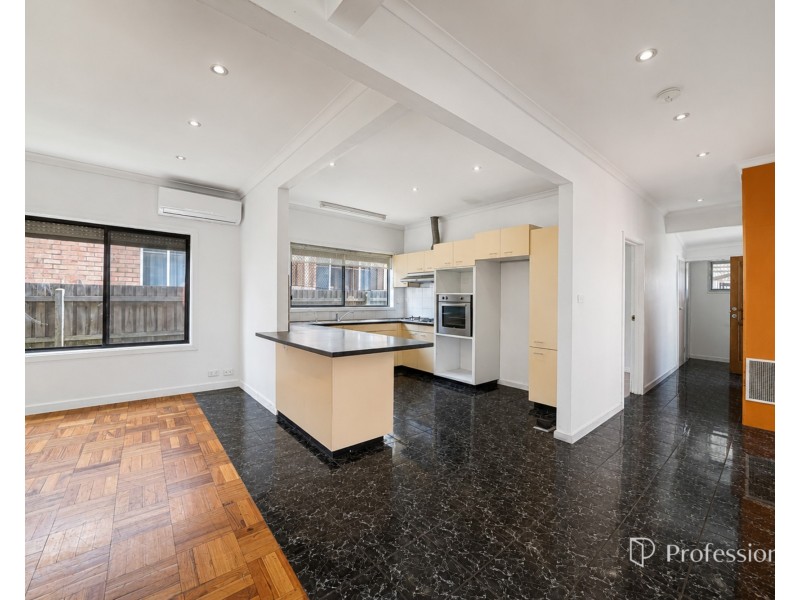 14 Mcivor Road, St Albans VIC 3021