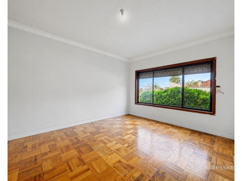 14 Mcivor Road, St Albans VIC 3021