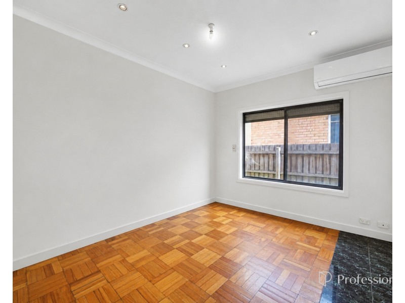 14 Mcivor Road, St Albans VIC 3021
