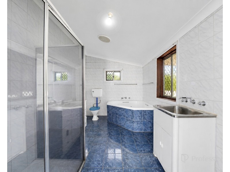 14 Mcivor Road, St Albans VIC 3021