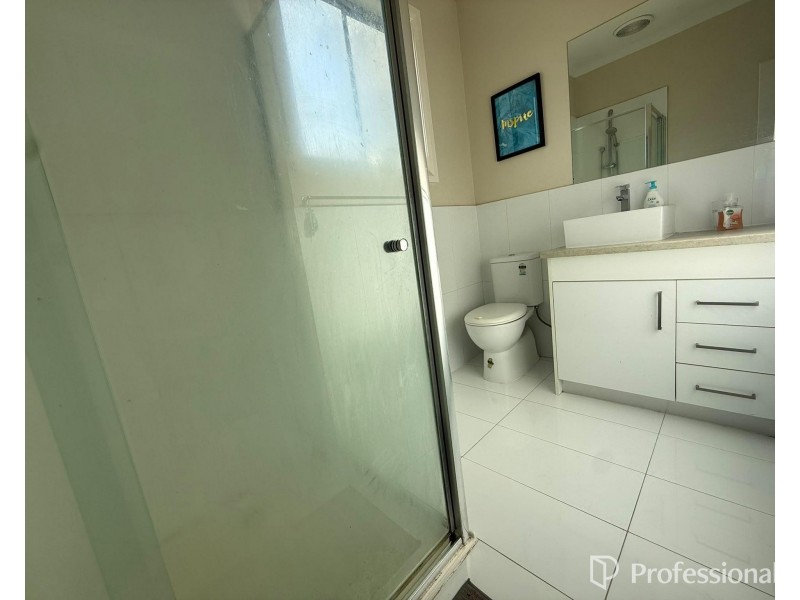 2/41 Crevelli Street, Reservoir VIC 3073