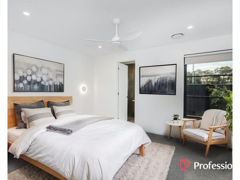2 Muscat Avenue, Burnside Heights VIC 3023