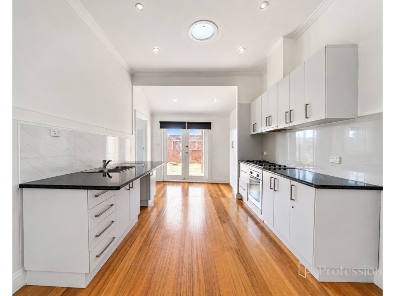 70 Rosamond Road, Maribyrnong VIC 3032