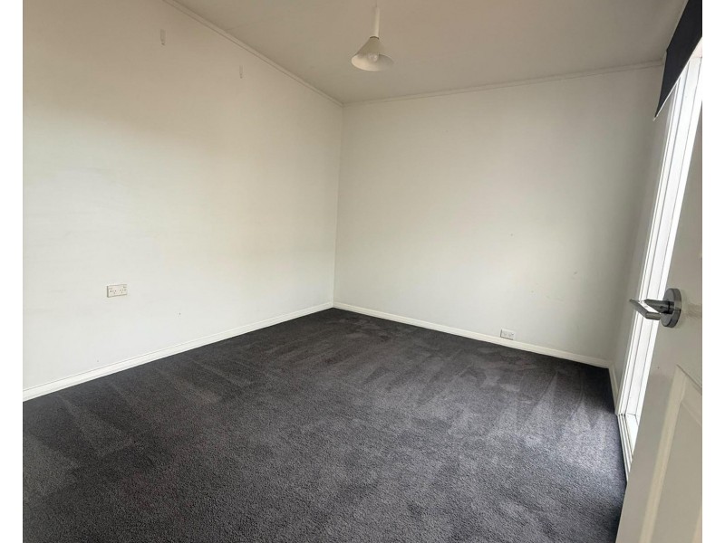 8 Helmer Cres, Thomson VIC 3219