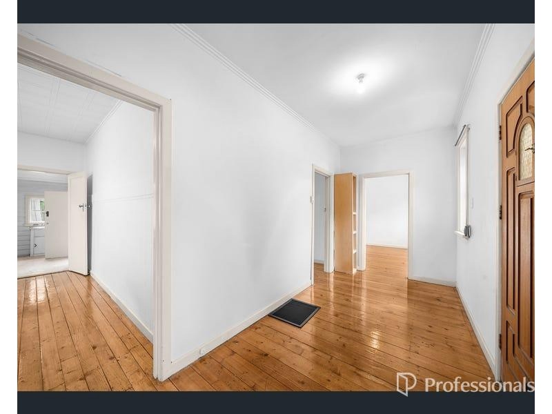 42 Dunedin Street, Maidstone VIC 3012
