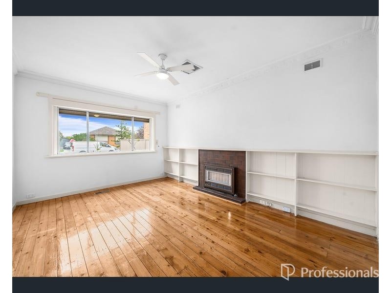 42 Dunedin Street, Maidstone VIC 3012