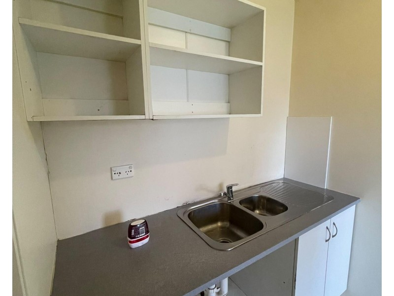 7 Kinterbury Dr, Kings Park VIC 3021